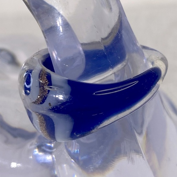 Vintage Art Glass Handmade Blue White & Copper Glitter Band Ring - Picture 3 of 12